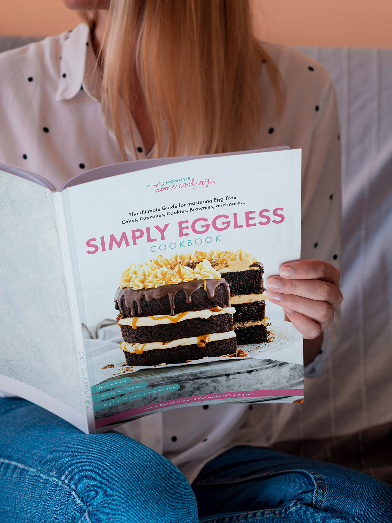 The Simply Eggless Cookbook . raulpinadesign